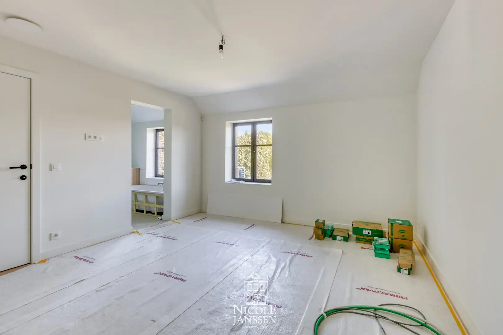 Nieuwbouwwoning van 216m² foto 18