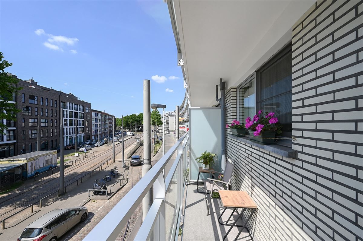 Zeer ruim hoekappartement met 3 slpk en garagebox foto 21