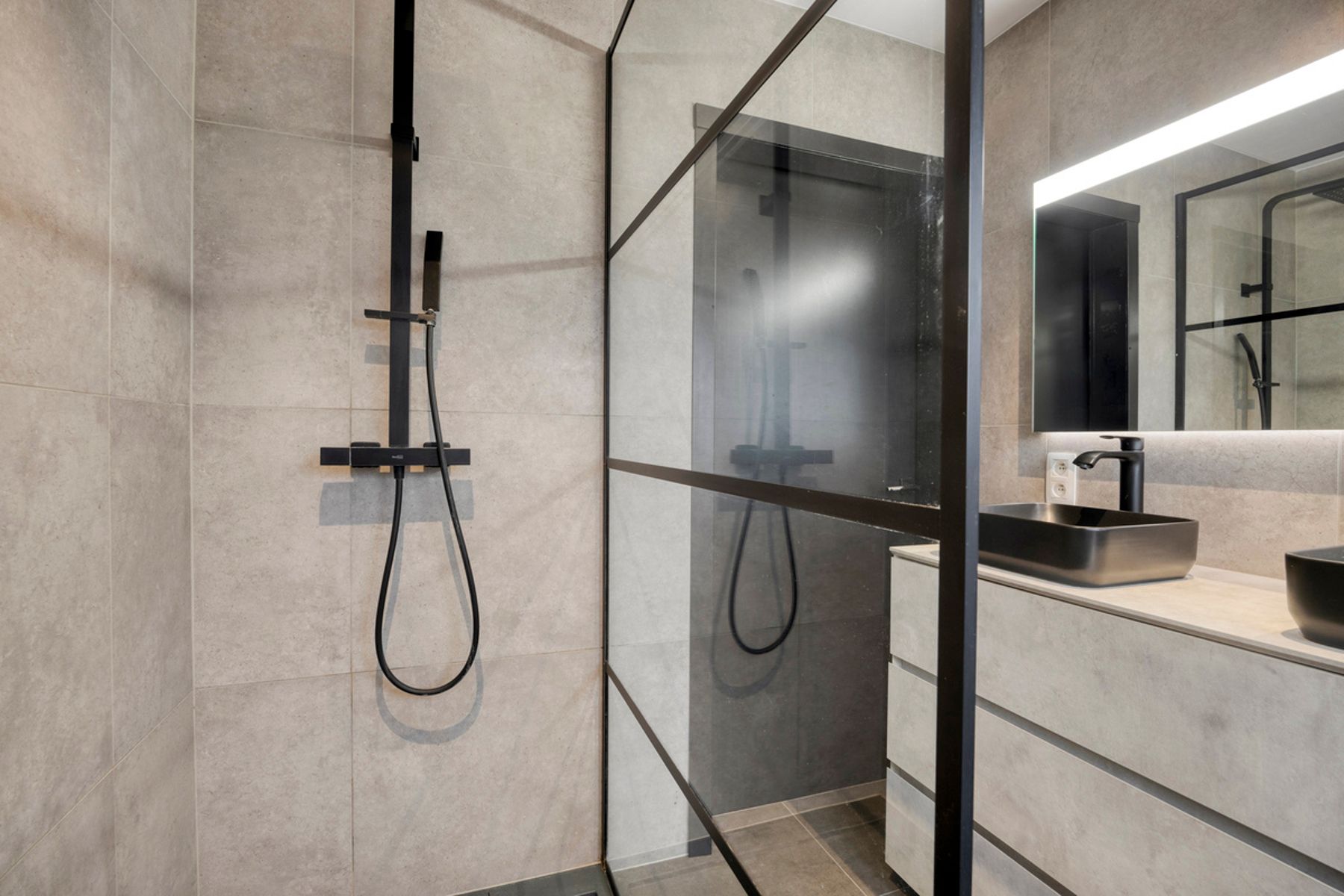 Ruime eengezinswoning in groene omgeving foto 15