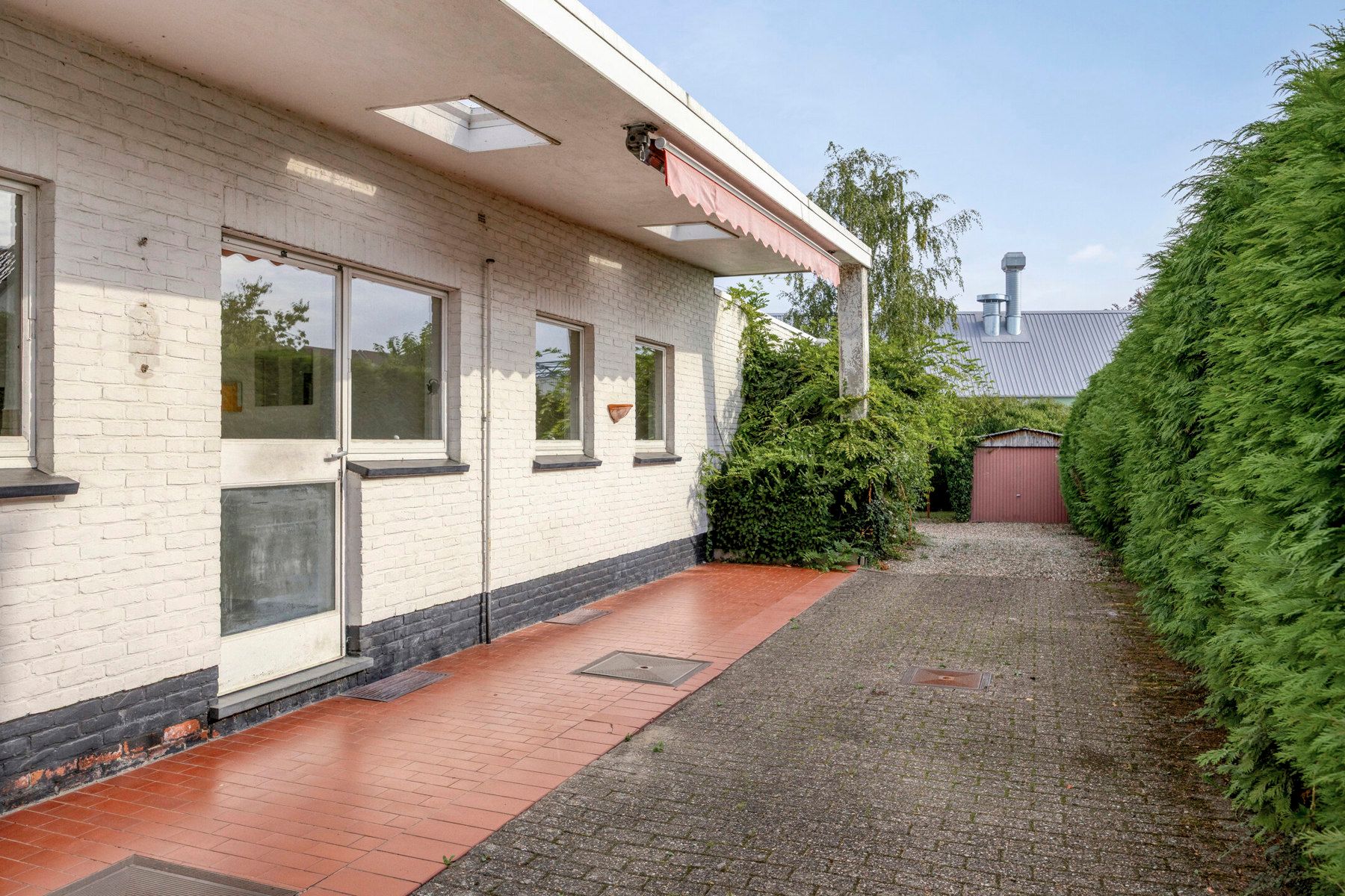 Vrijstaande woning met 4 slaapkamers foto 3