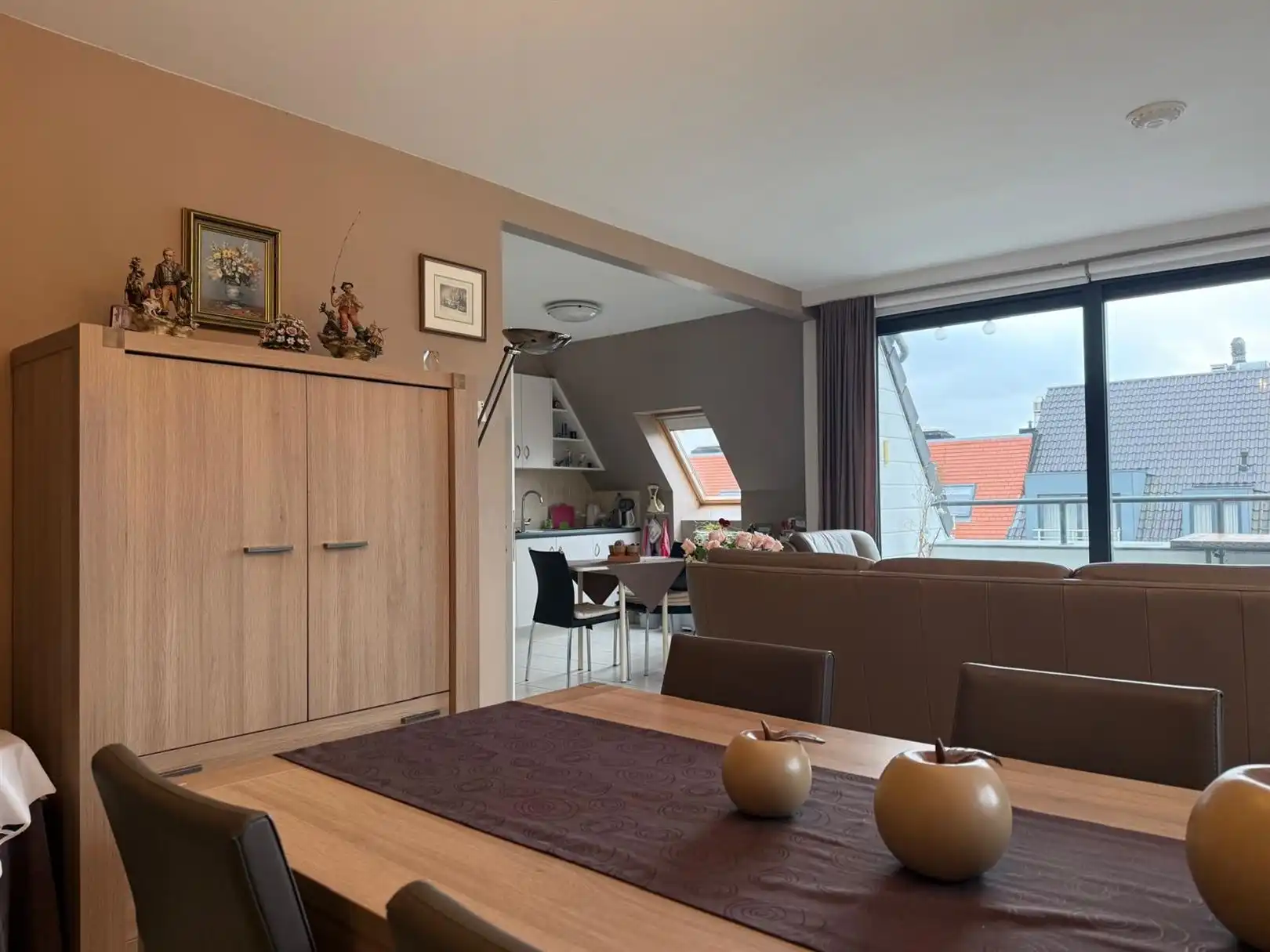 Ongemeubeld 2 slaapkamerappartement foto 3