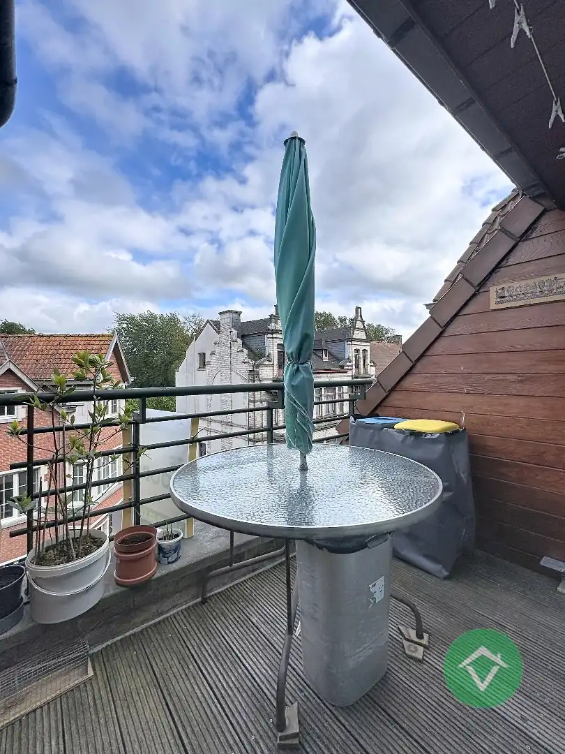 Instapklaar appartement met 4 slaapkamers en 2 badkamers in centrum Gistel foto 6