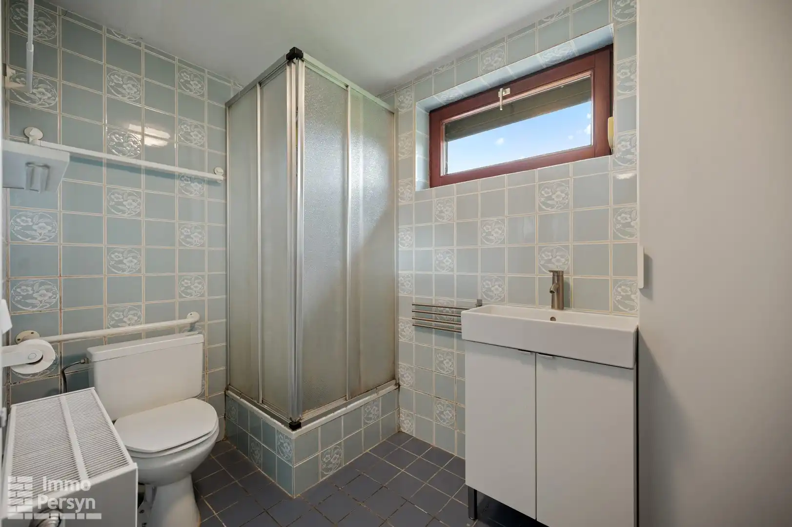 Vrijstaande bungalow met bijgebouw op een riant perceel foto 31