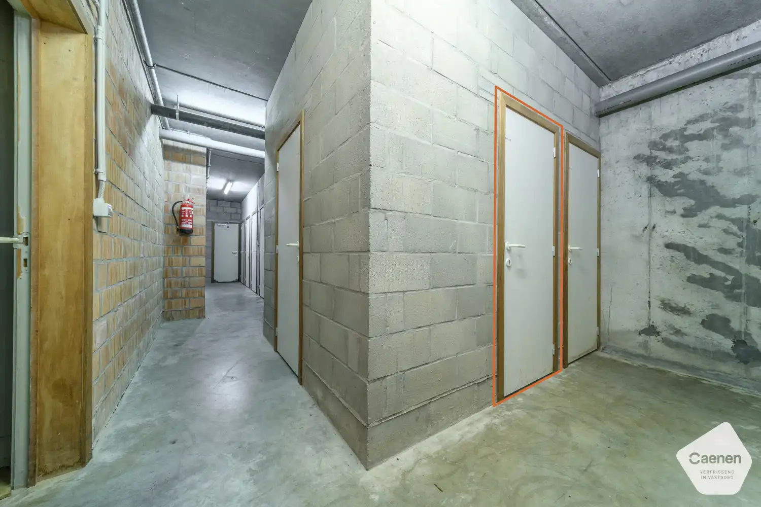 Zongerichte, recente studio met staanplaats en kelder in hartje Sint-Idesbald foto 16