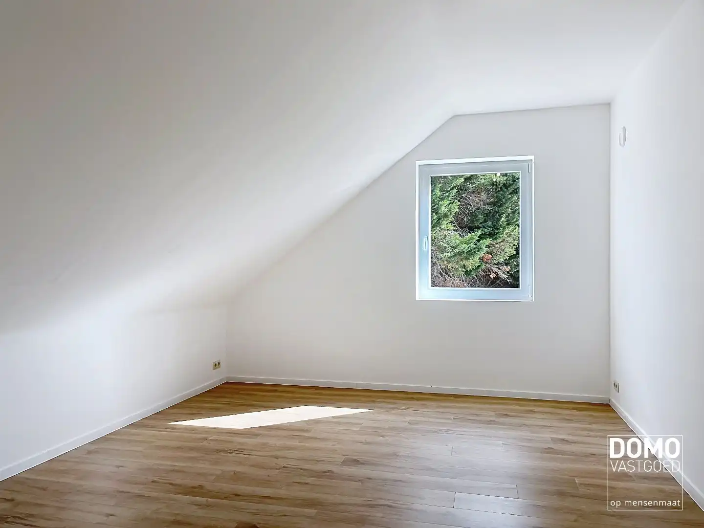 MODERNE NIEUWBOUWWONING MET 3 SLAAPKAMERS TE KORTENAKEN foto 11