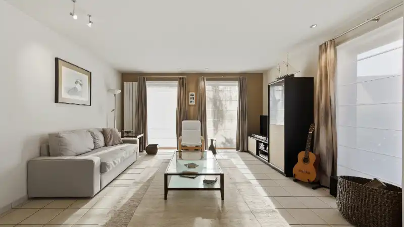 Villa van 209m² met 4 slaapkamers en zeer mooie tuin op 17 are foto 24