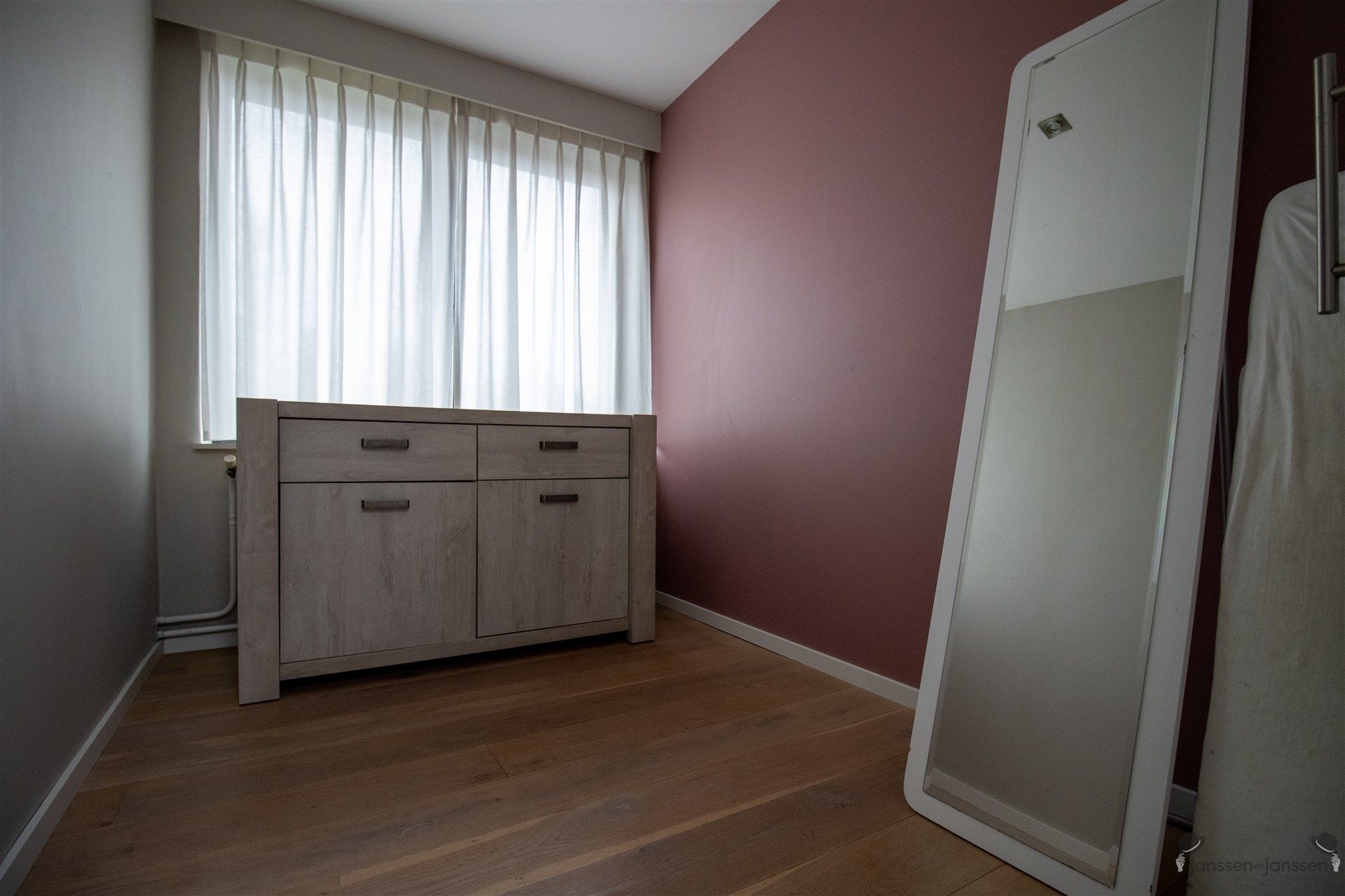 Gerenoveerde bel-étage met 3 slaapkamers op 165 m² foto 9