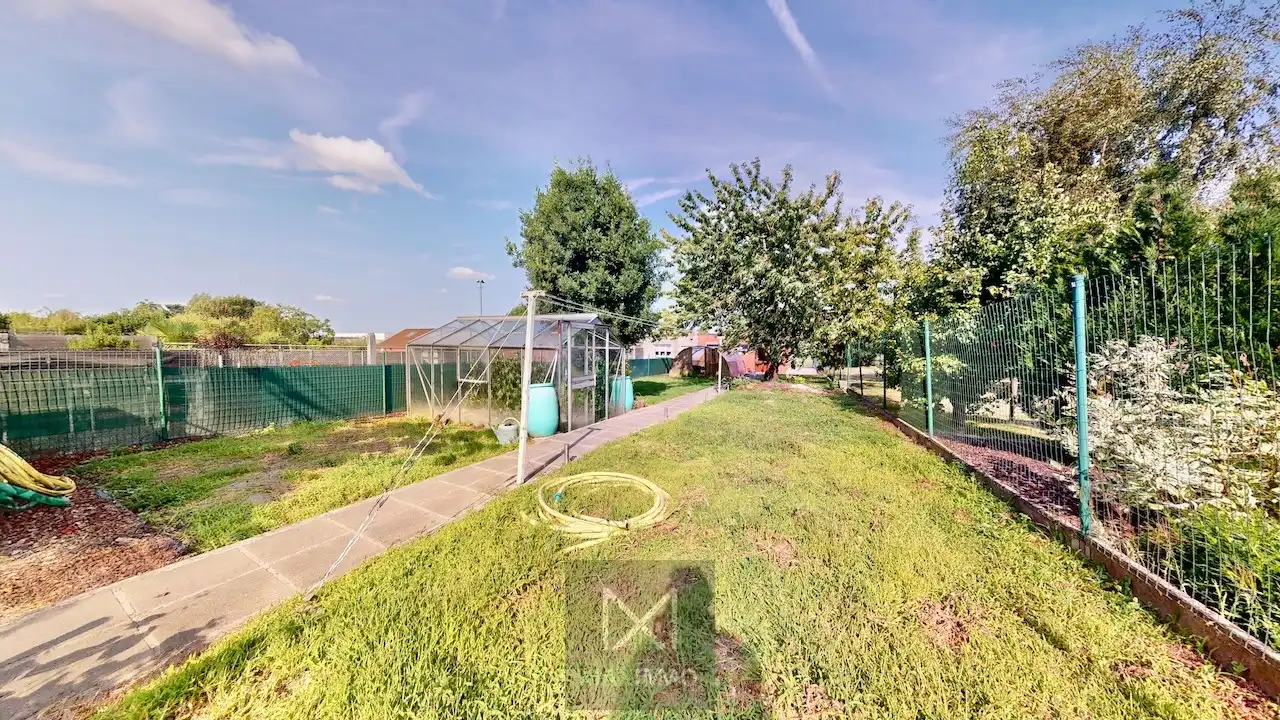 Woning met 3 garages, zonnepanelen, ruime tuin & aparte toegang – 830 m² perceel in Lauwe foto 15