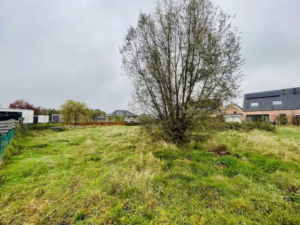 Waardamme Stuk BOUWGROND voor open bebouwing Goedgekeurde bouwvergunning beschikbaar voor het bouwen van   Vrijstaande ééngezinswoning 201,50m², een ruime gelijkvloerse woning   met garage 46,5m² foto 6