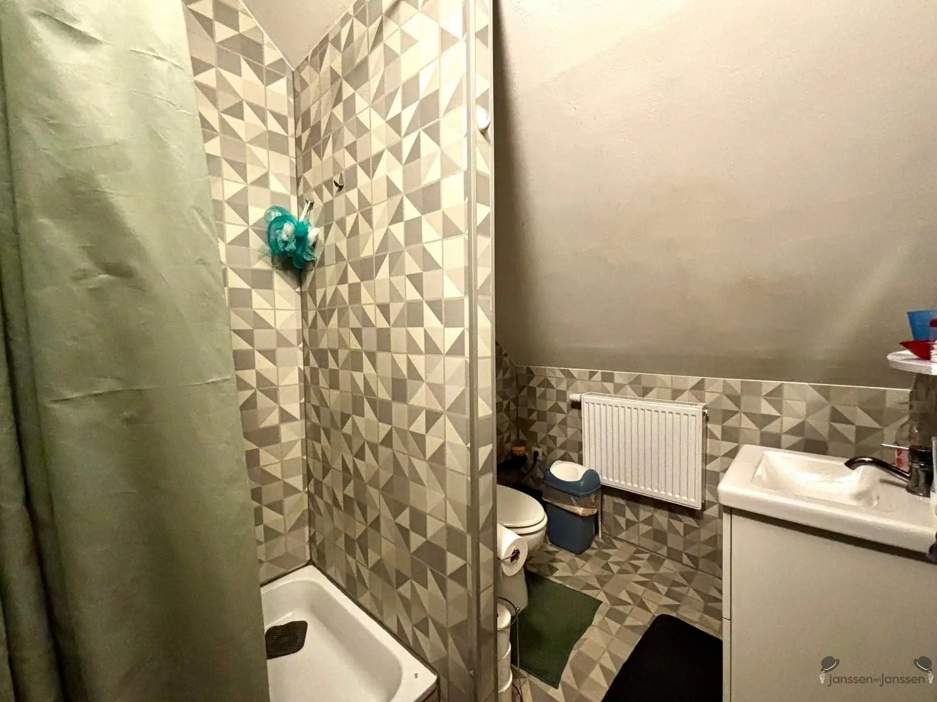 Energiezuinige rijwoning met 3 slpkmrs + tuin foto 13
