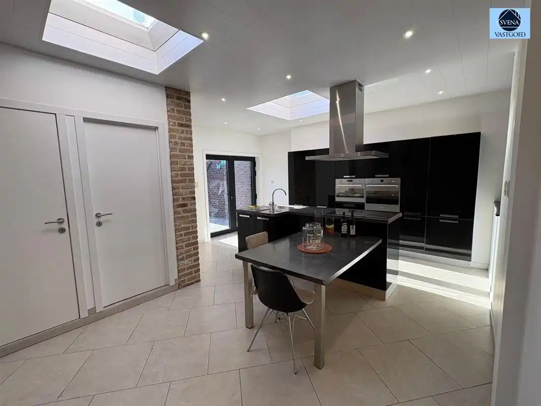 ZEER MOOIE, RUIME WONING GELEGEN TE ONKERZELE foto 3