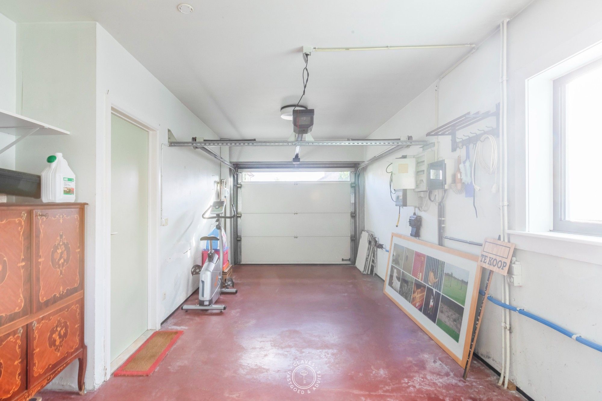 Open bebouwing omgeven door een prachtige tuin foto 12