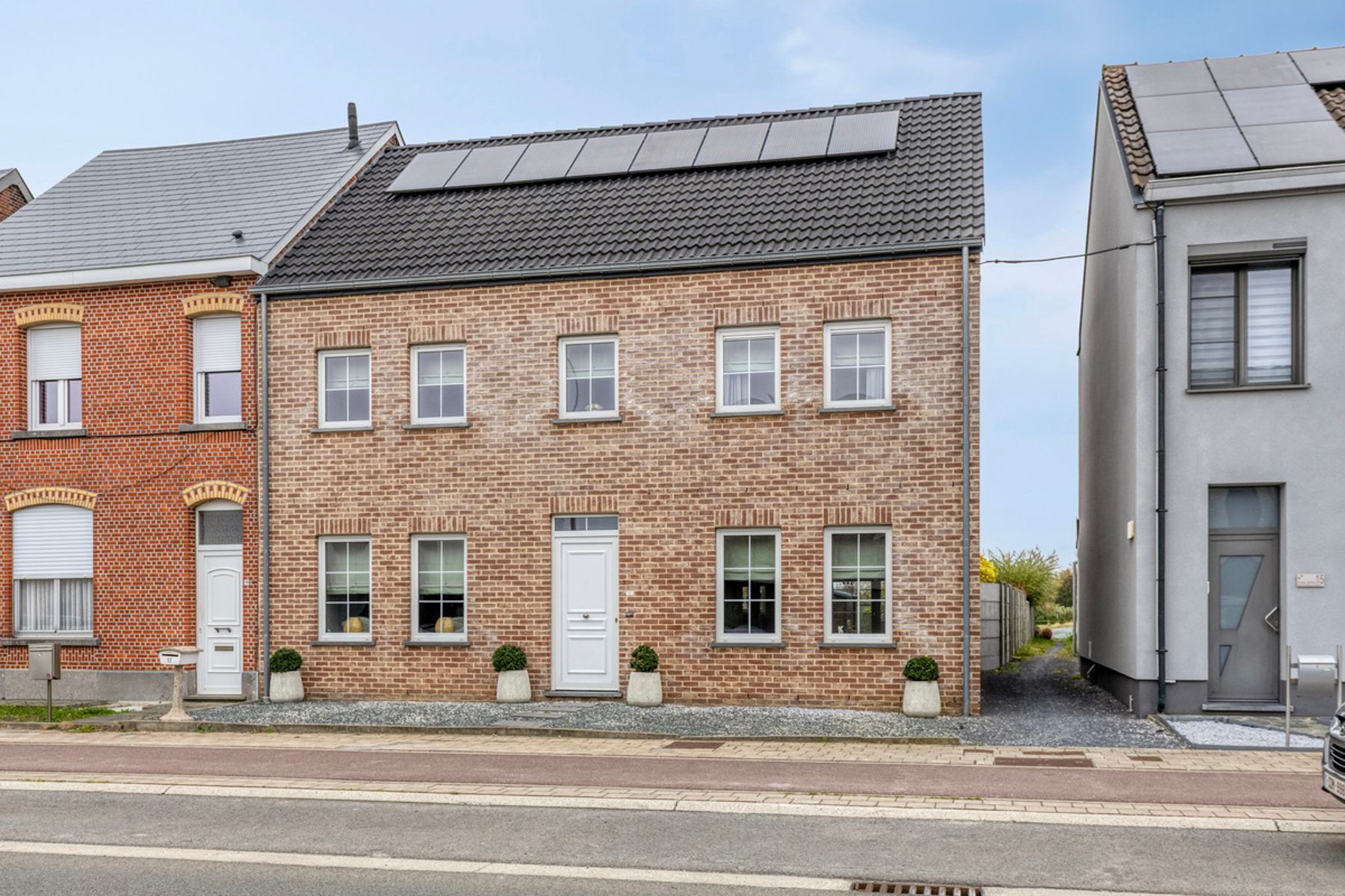 Energiezuinige gezinswoning op centrale locatie foto {{pictureIndex}}