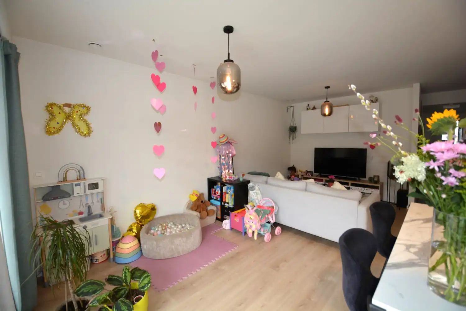 RECENT APP. MET 2 SLK, TERRAS EN PARKING! foto 5