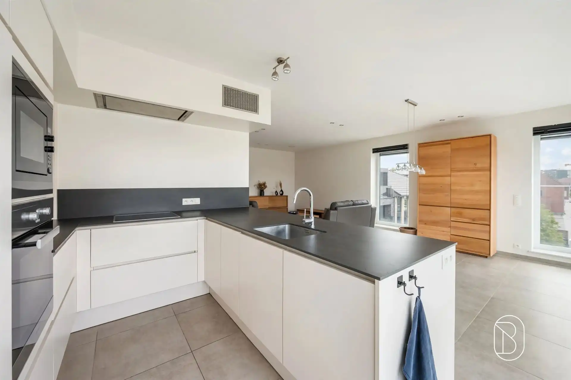 Toffe penthouse met aangenaam terras in Waregem foto 6