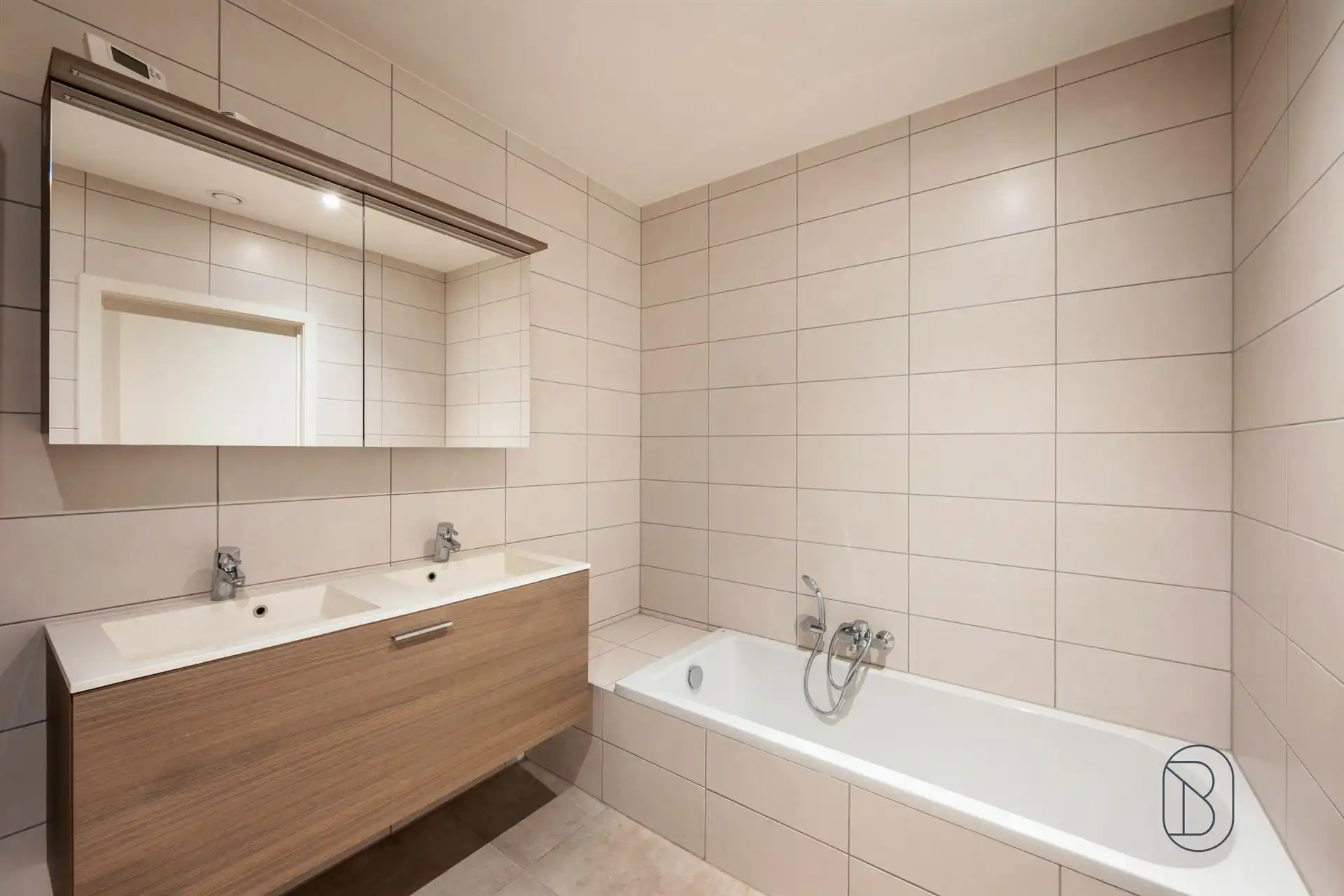 Toffe penthouse met aangenaam terras in Waregem foto 12