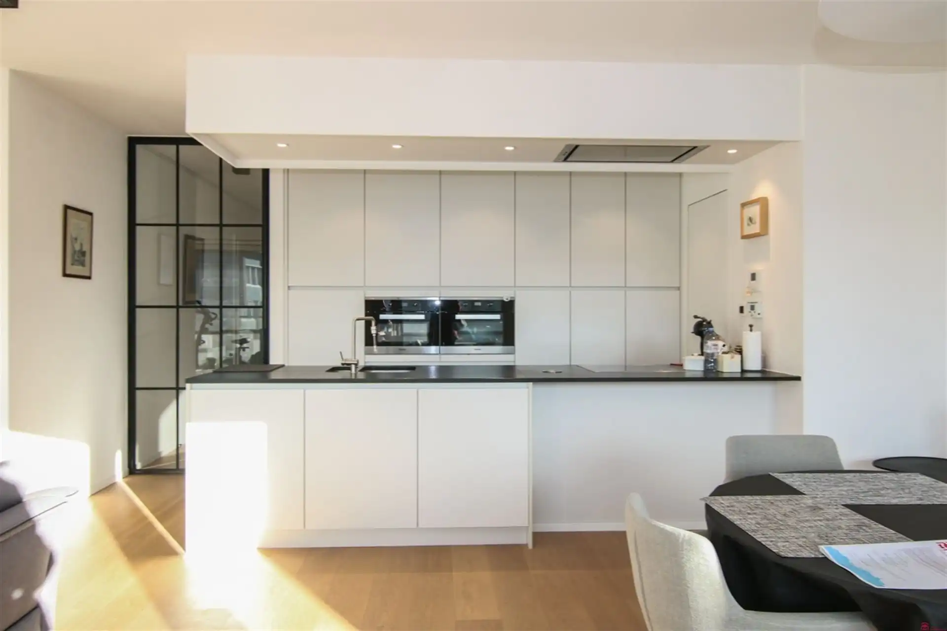 Instapklaar appartement met zonneterras en zicht op de Leie foto 8