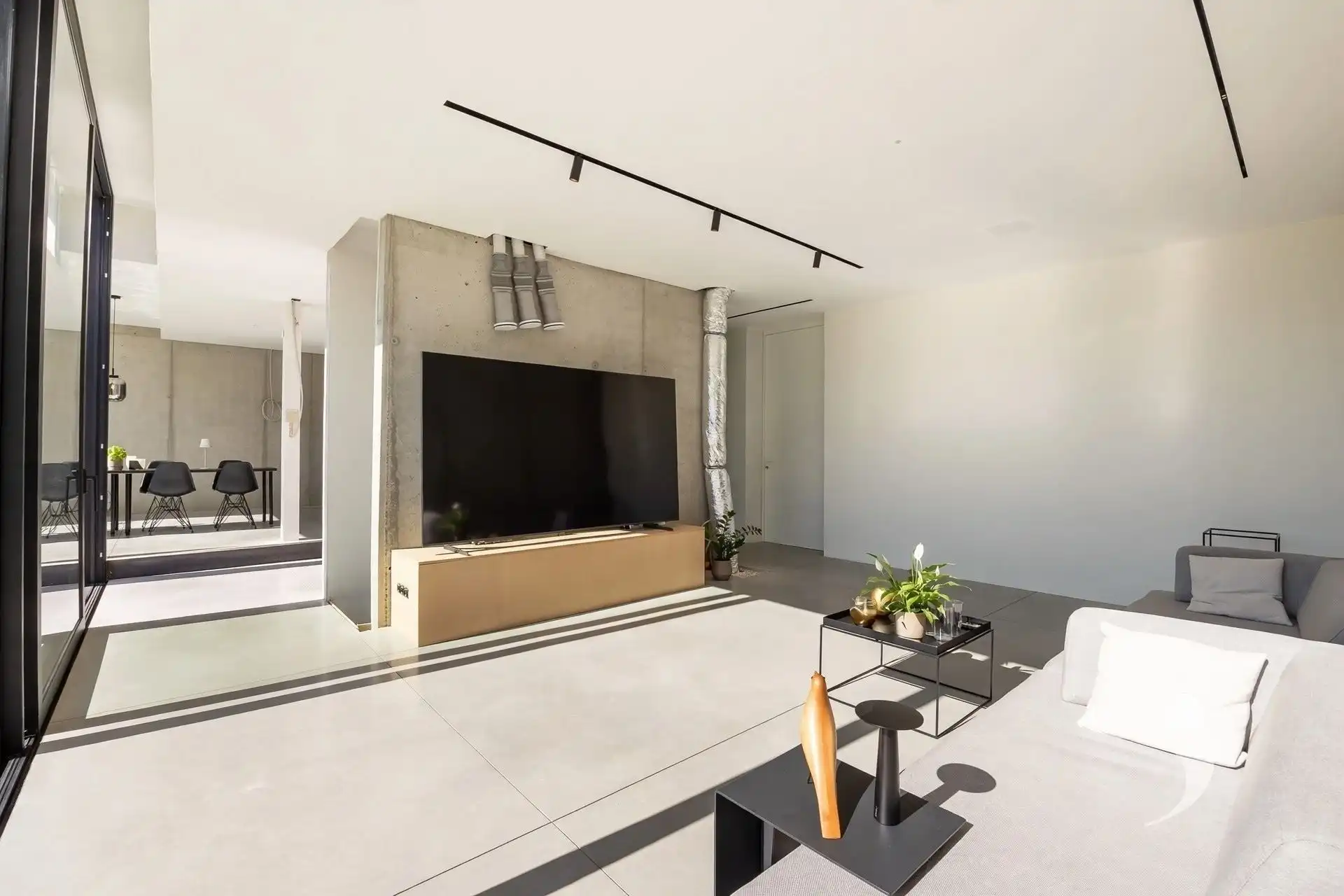 High-end architectenwoning met zwembad en prachtig zicht op de achterliggende weides foto 20