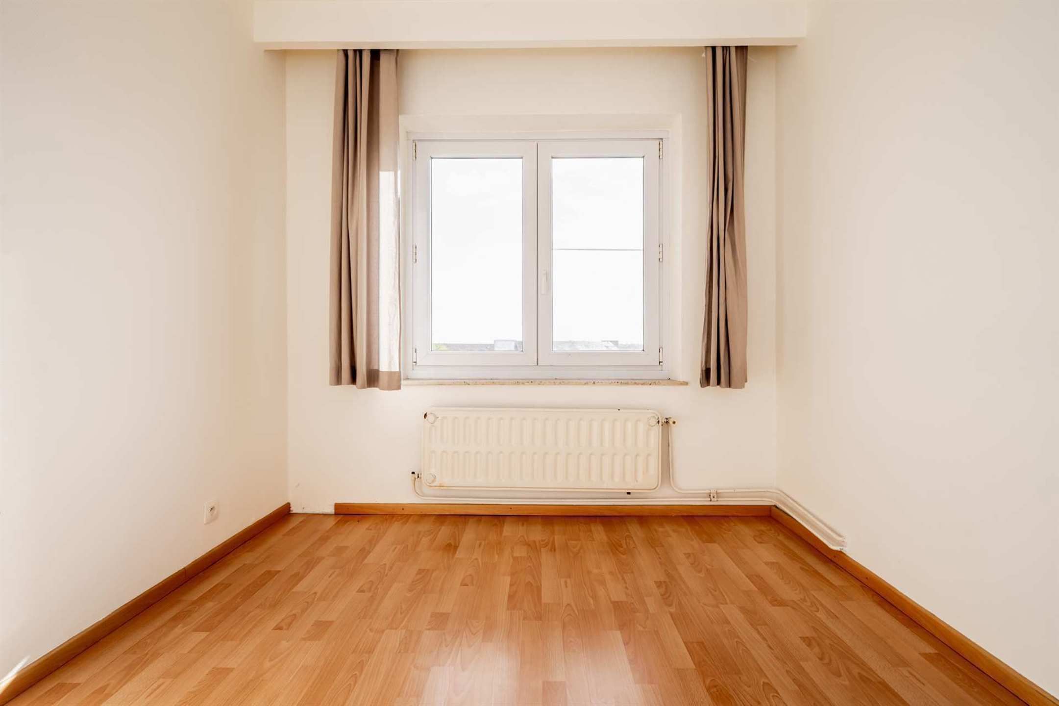 Ruim 3 slaapkamer appartement met prachtig uitzicht foto 8