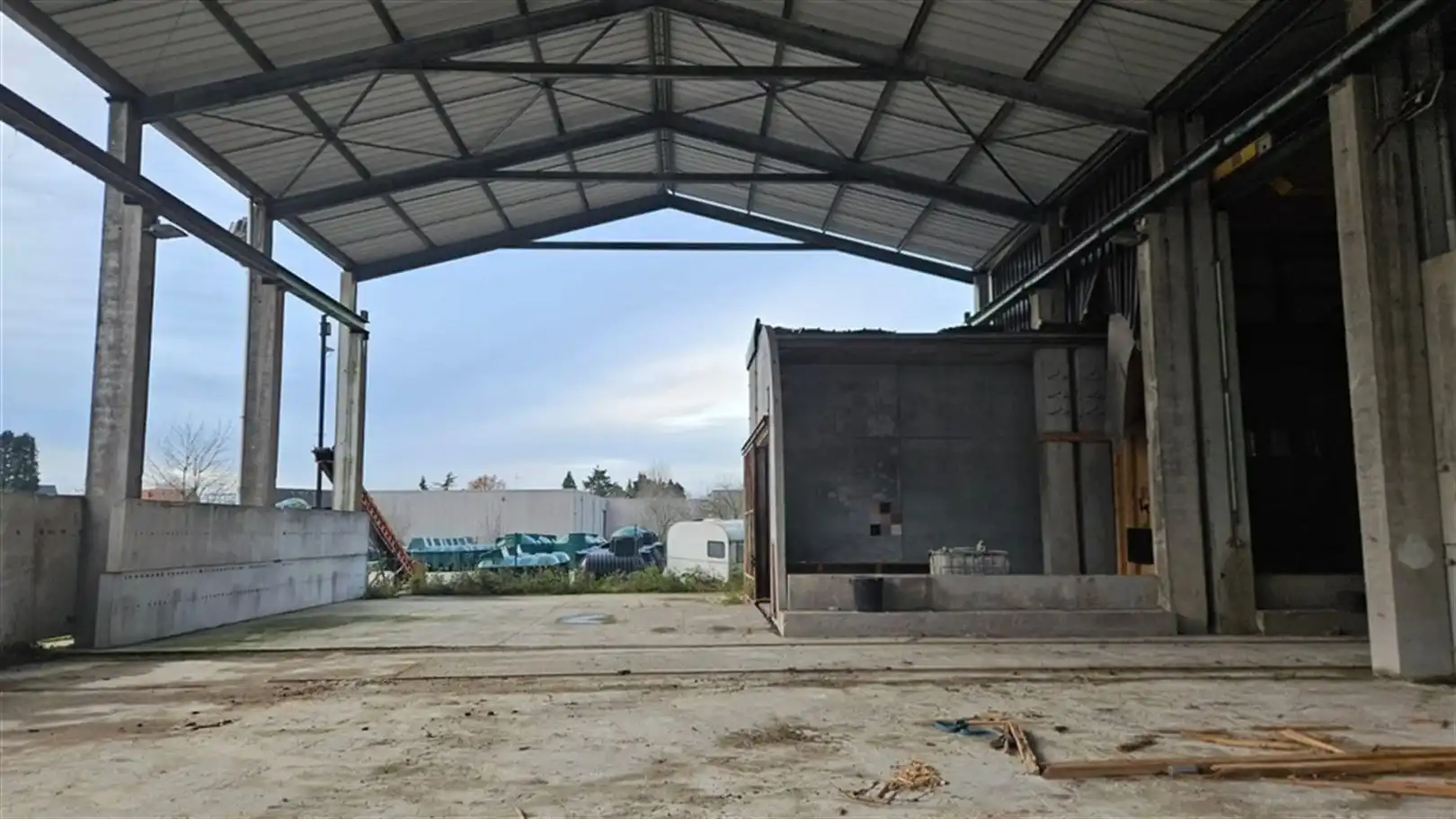 Te huur veelzijdig bedrijfsgebouw te Aalter foto 7