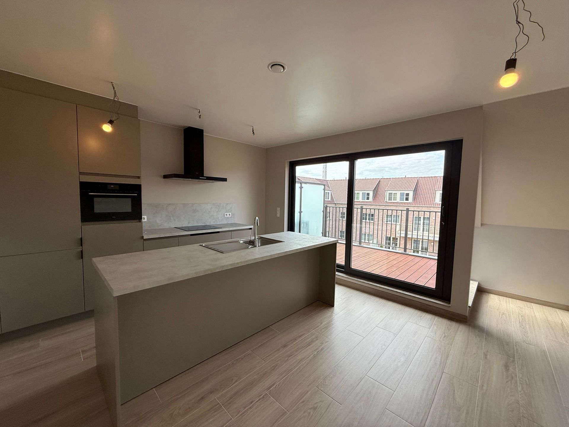 SERSKAMP - Lichtrijk NIEUWBOUW BEN-appartement met staanplaats. foto 5