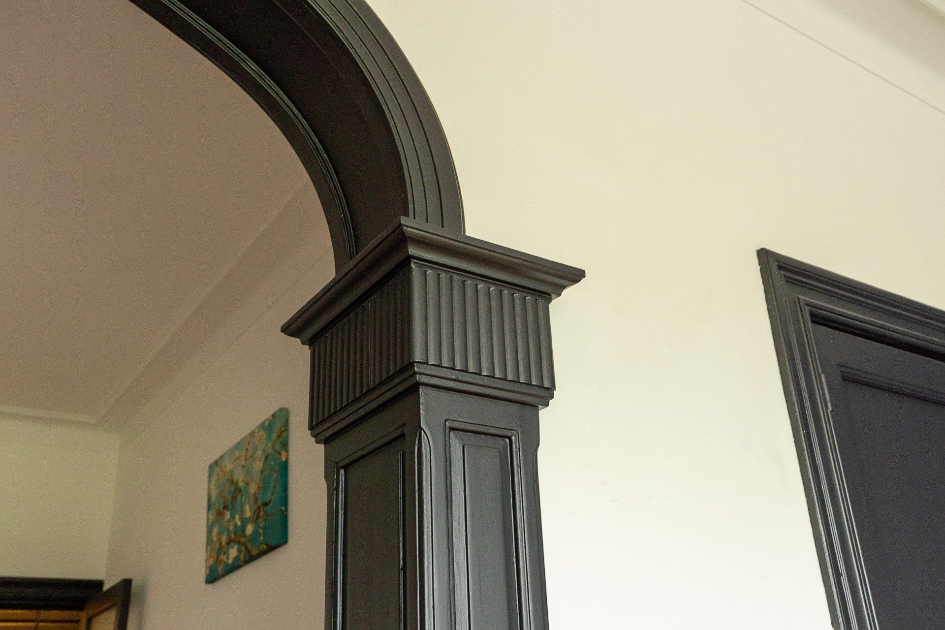 Ruime, instapklare gezinswoning met authentieke elementen in Berchem foto 10