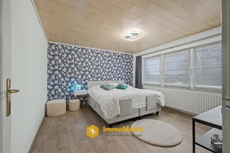 HALFOPEN BEBOUWING MET 3 SLAAPKAMERS EN RUSTGEVENDE TUIN TE KOOP IN WACHTEBEKE foto 11