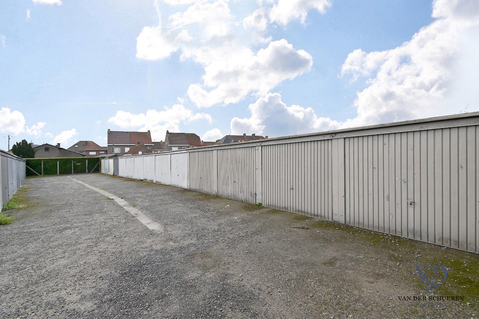13 garageboxen op toplocatie in Deinze  foto 2