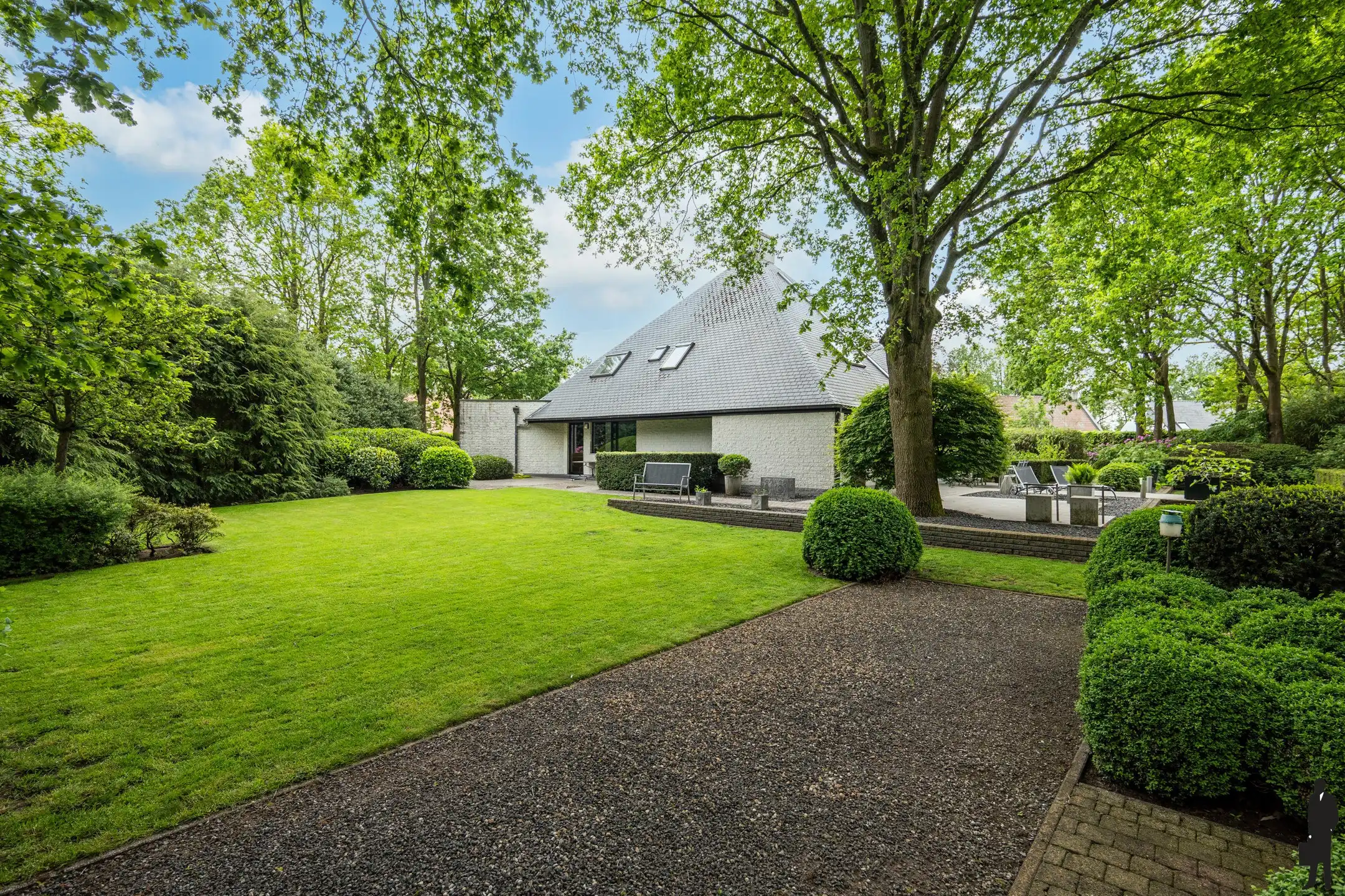 Unieke architectenvilla op 2.110m² nabij Nederlandse grens foto 19