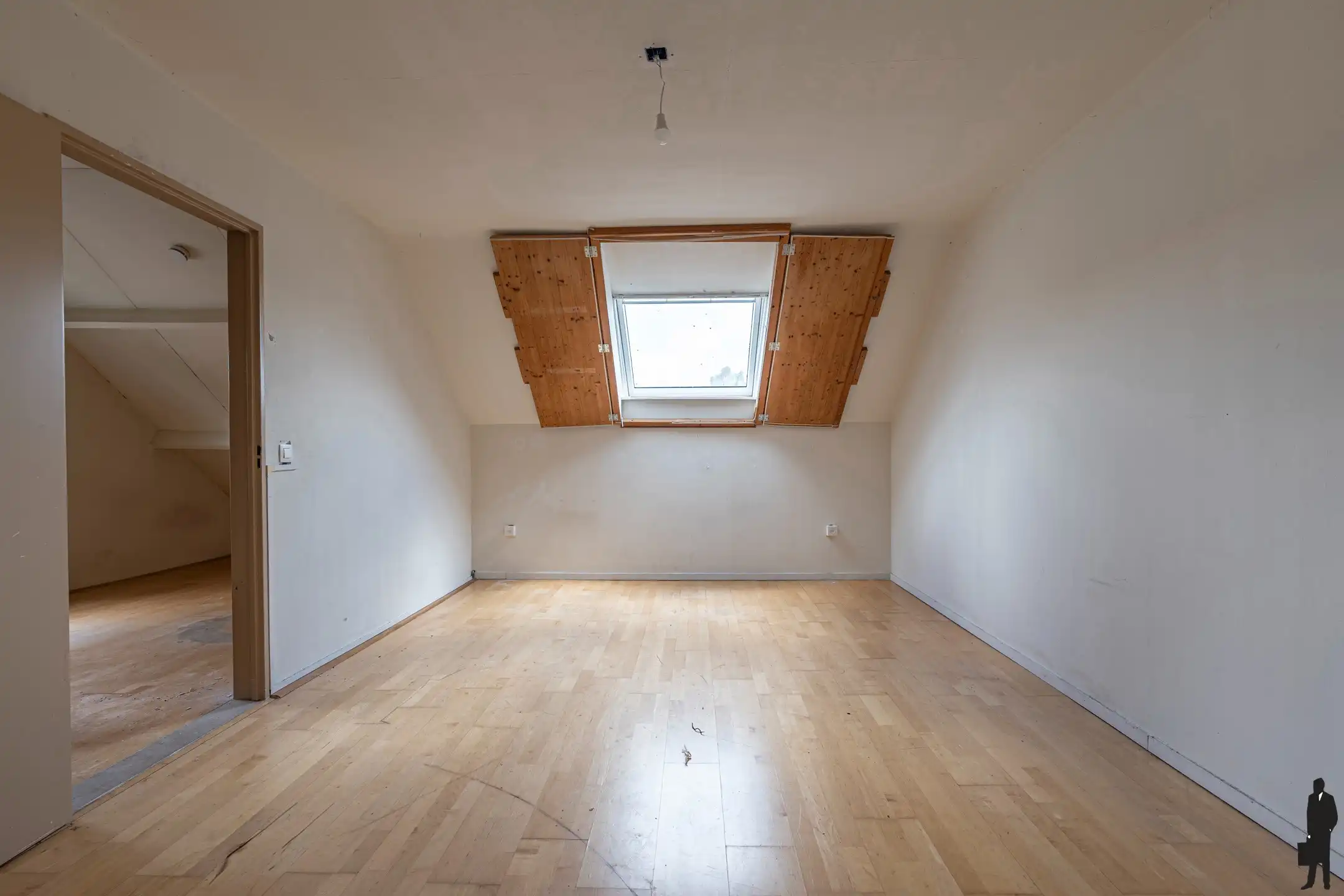Eengezinswoning in kindvriendelijke omgeving met 4 slaapkamers en ruime garage op een perceel van ca. 318 m²! foto 29