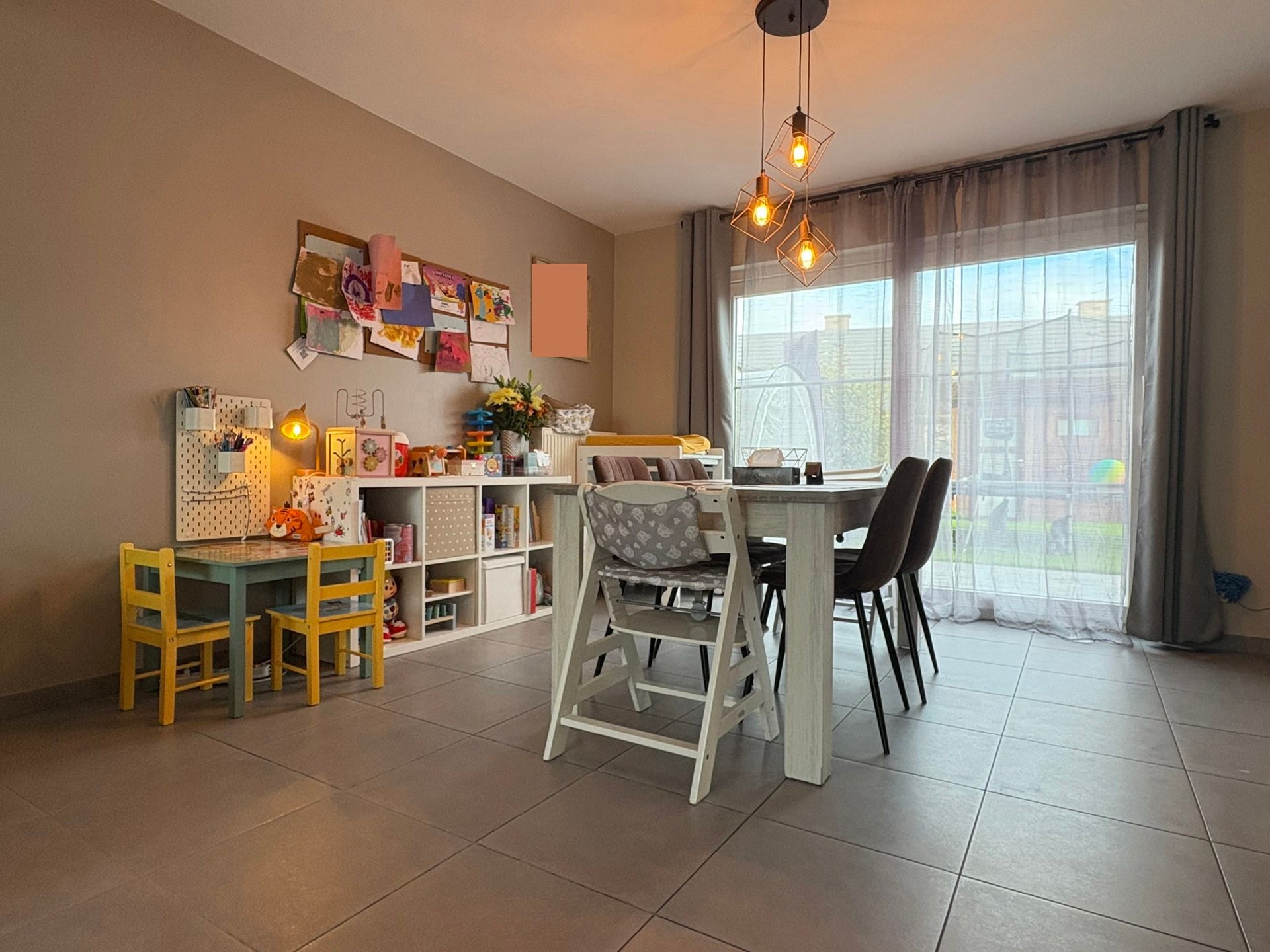 Gezellige rijwoning met tuin op centrale ligging foto 3