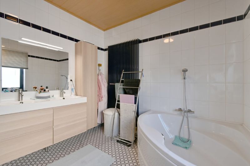 Instapklare HOB met 3 slaapkamers foto 12