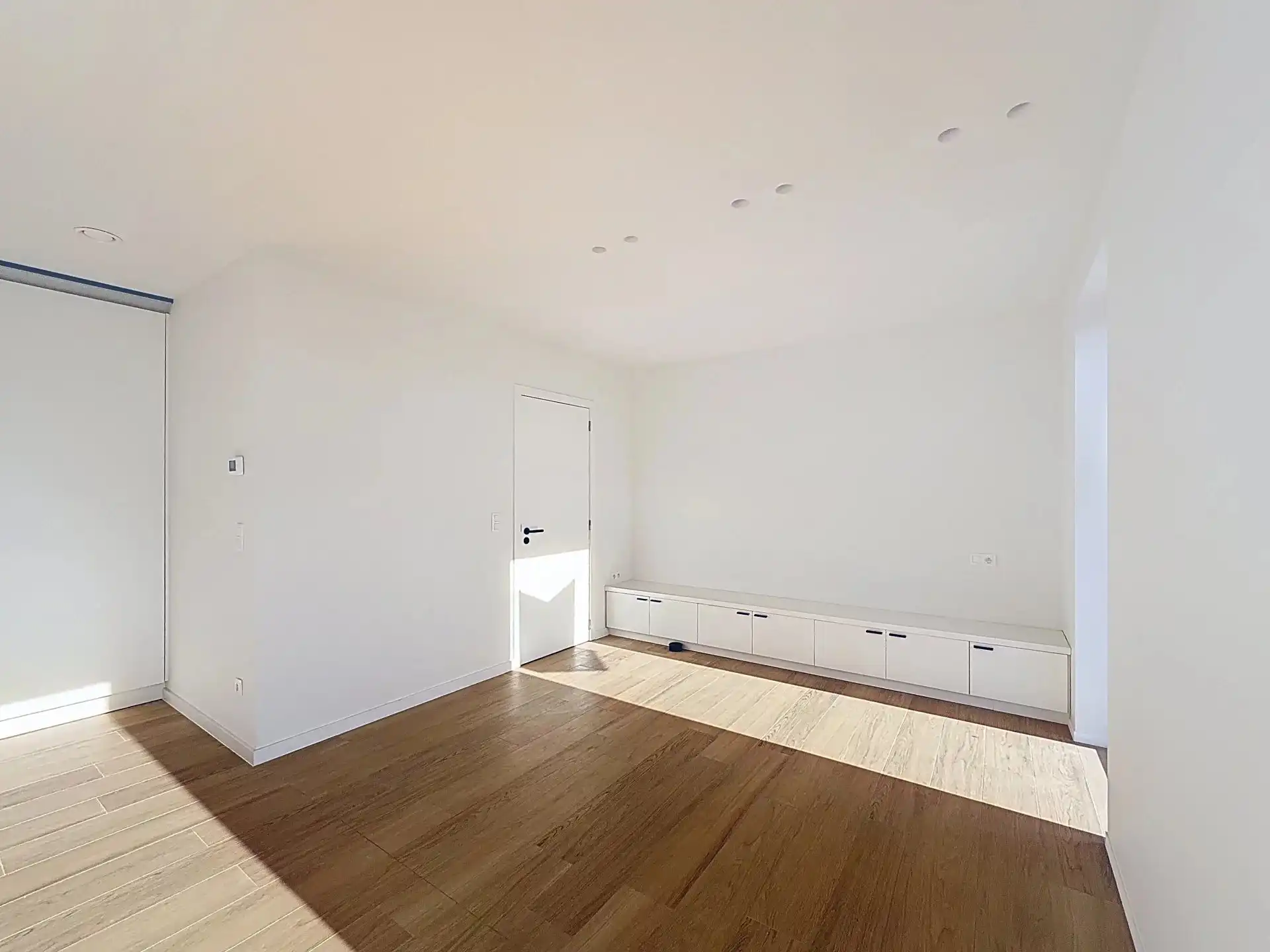 Energiezuinige nieuwbouw woning met 3 slaapkamers en 2 badkamers en omheinde tuin foto 5