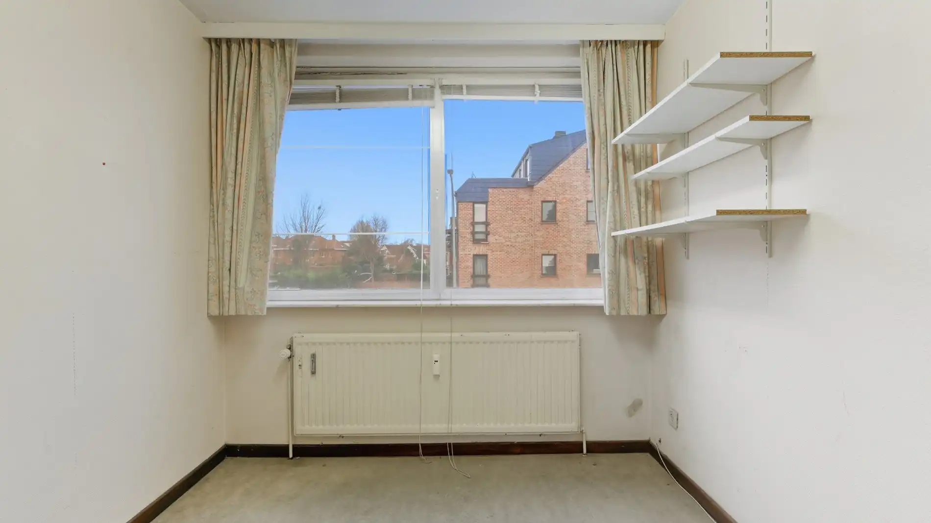 TE KOOP: APPARTEMENT 3 SLPK EN DUBBELE GARAGe foto 9