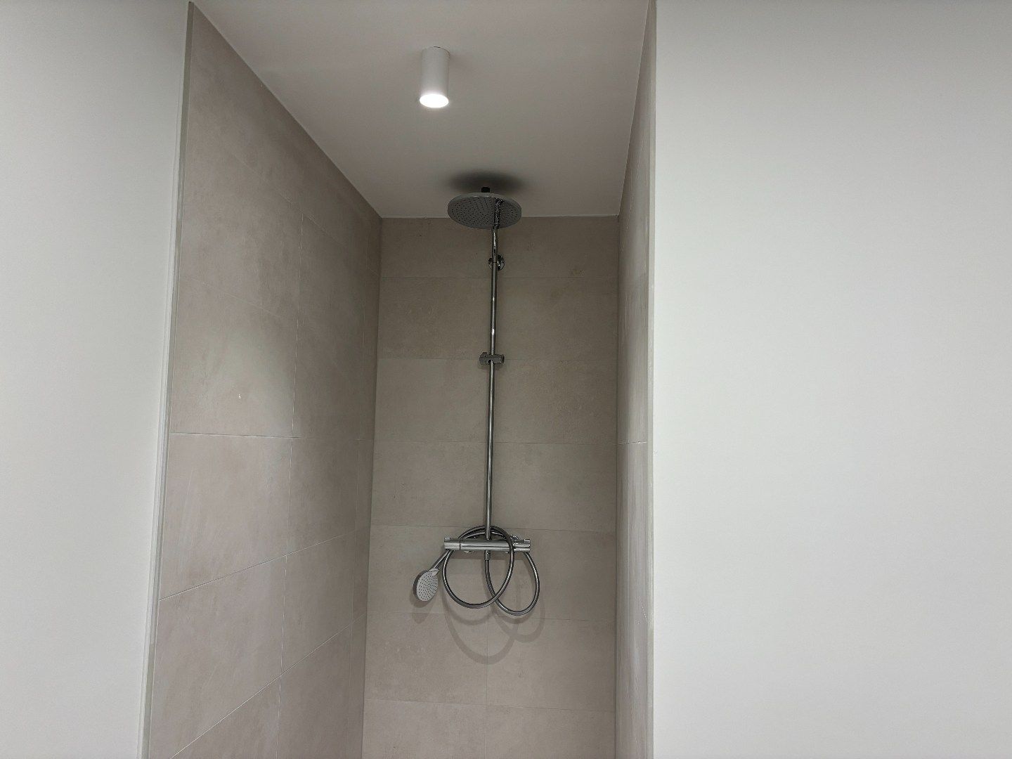 Nieuwbouwwoning met 3 slaapkamers en tuin foto 10