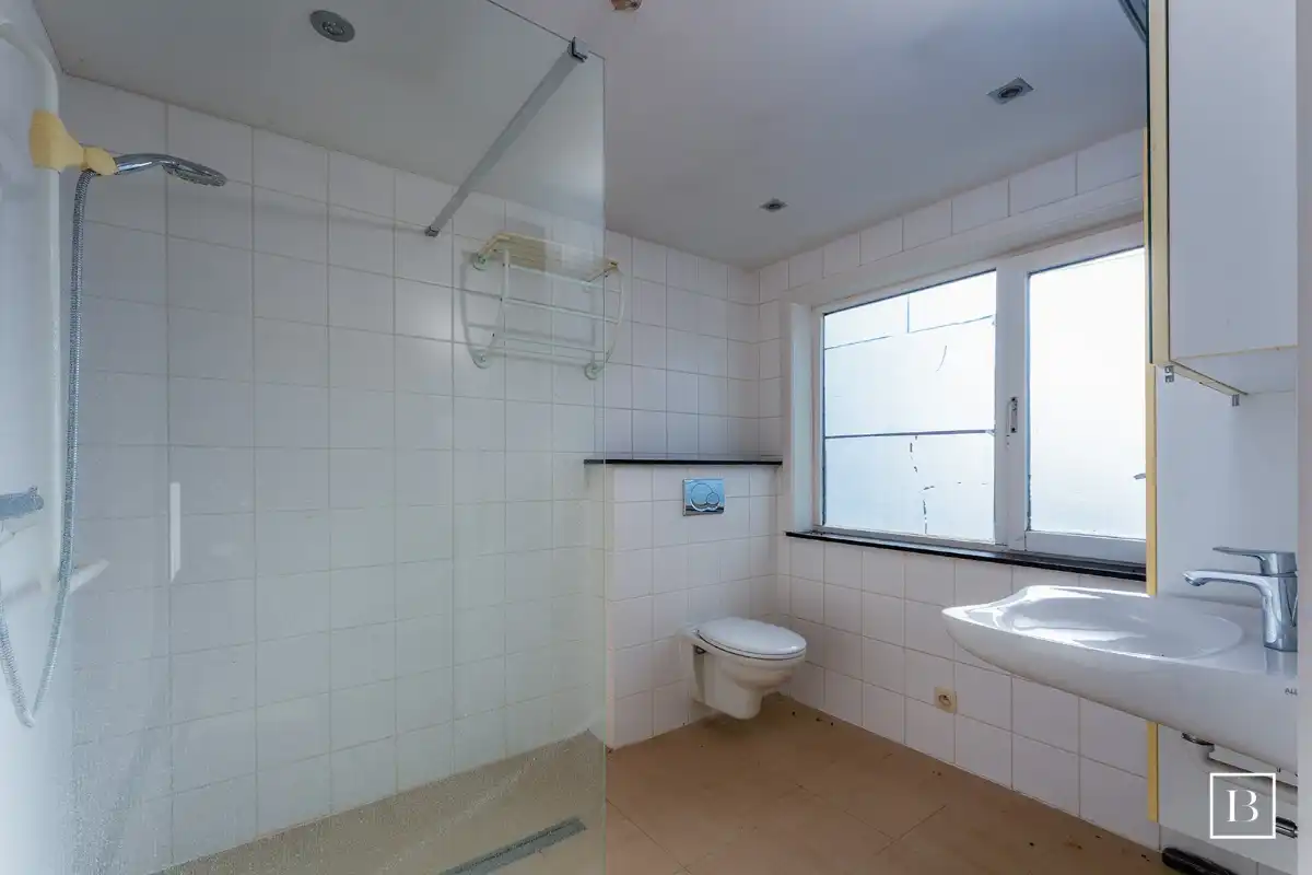 Charmante woning met ruime garage in Klemskerke foto 10
