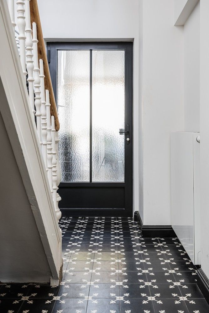 Buitengewoon royaal herenhuis centrum Gent met verwarmd buitenzwembad. foto 17