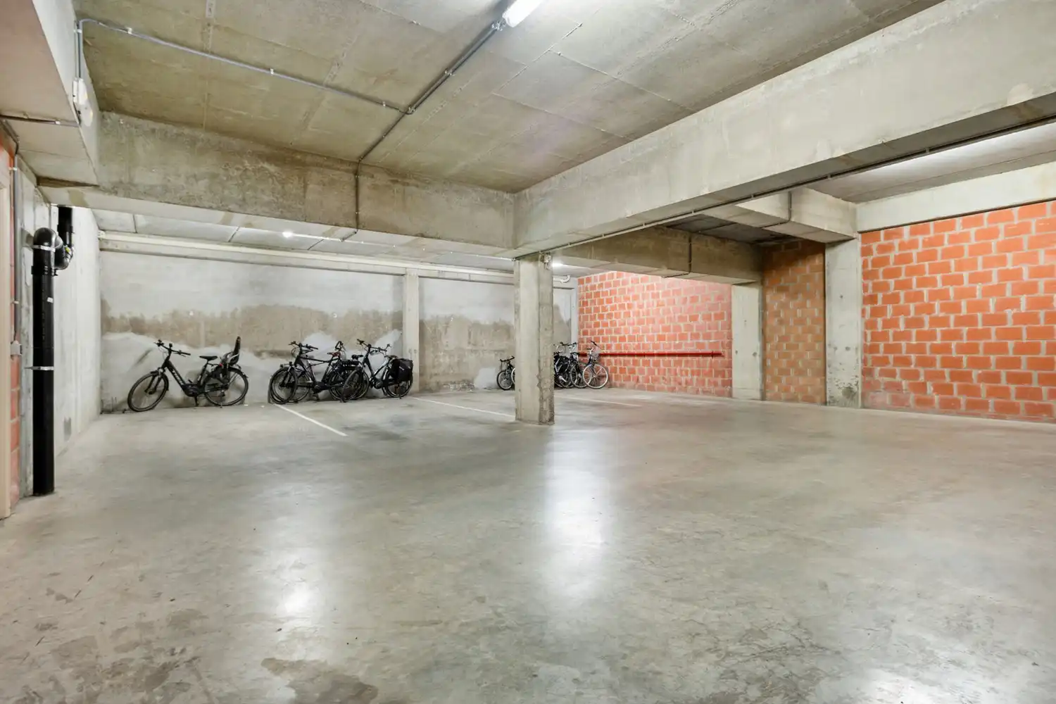 Zonnige duplex met 2 terrassen en zijdelings zeezicht foto 17