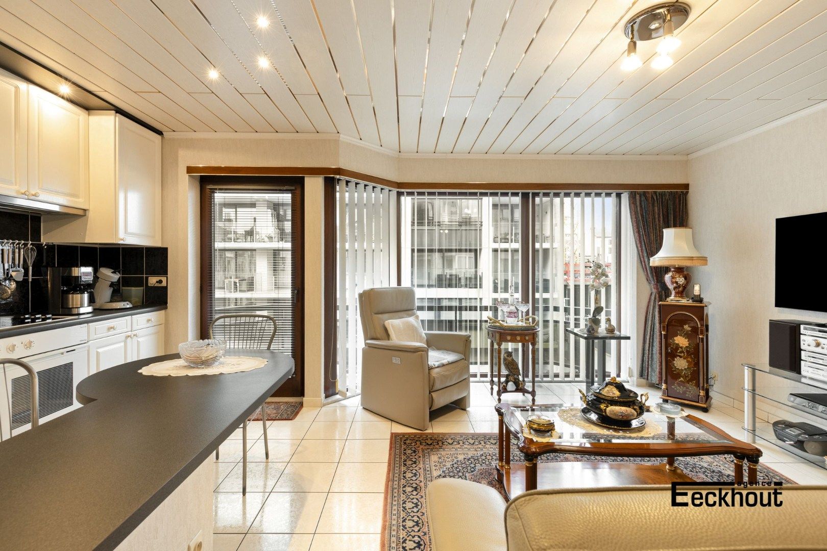 Ruim en instapklaar appartement op wandelafstand van het strand en het centrum! foto 4