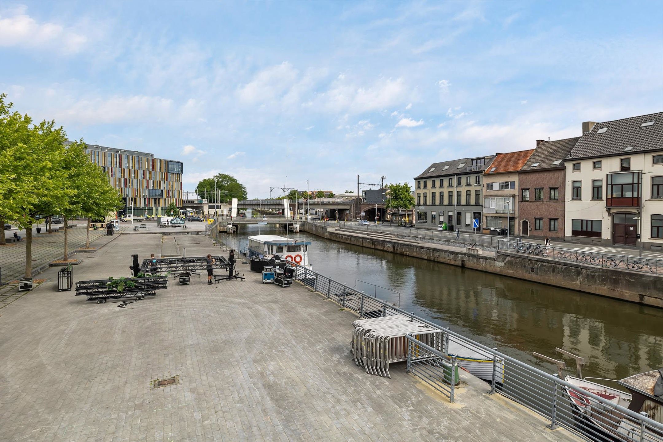 Volledig gerenoveerde bel-etage met ruime garage en terras foto 18