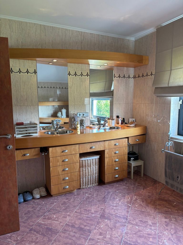 Prachtige villa met 3 slpk te huur! foto 15