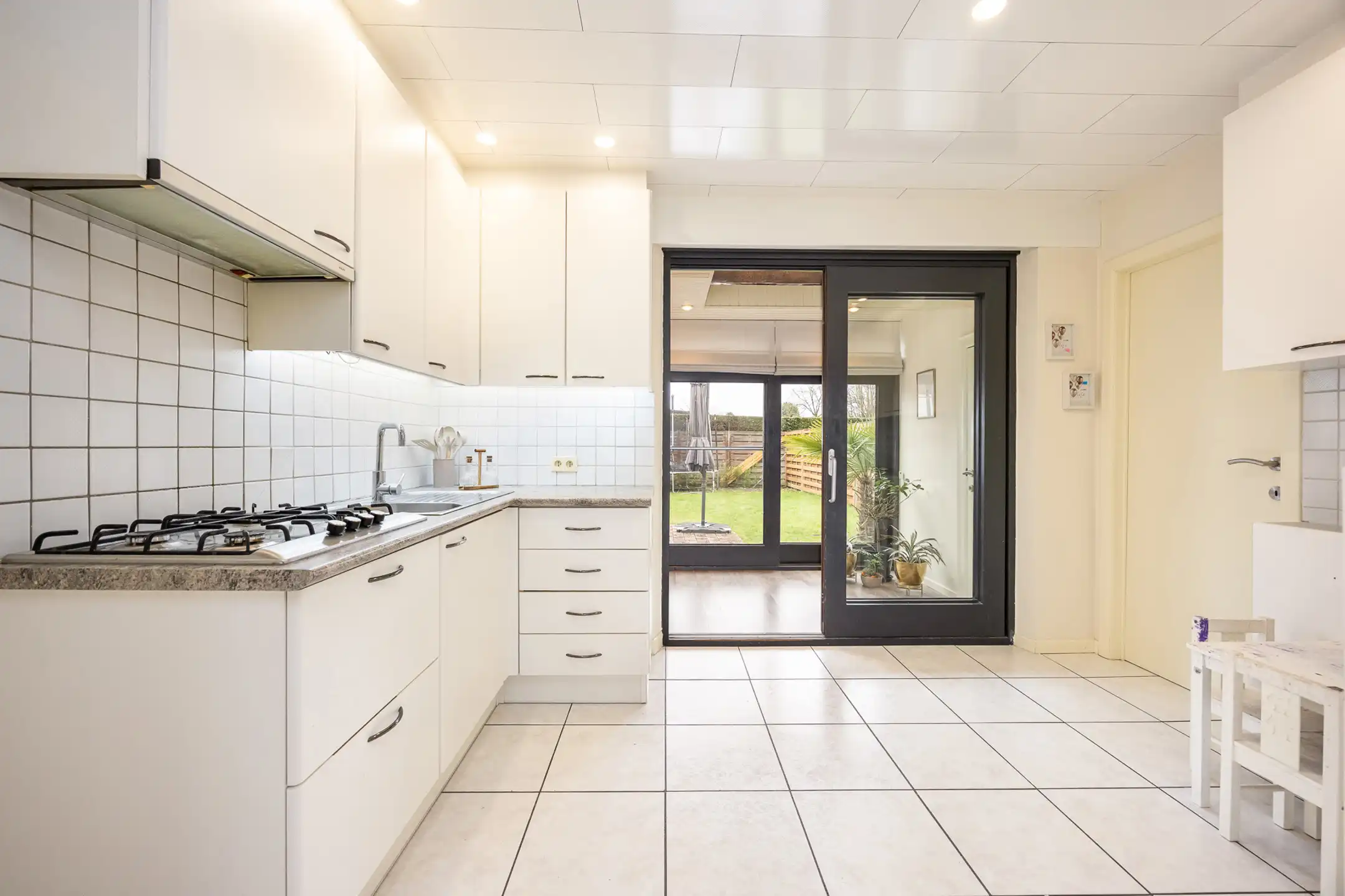 Gunstig gelegen woning met drie slaapkamers en garage foto 10