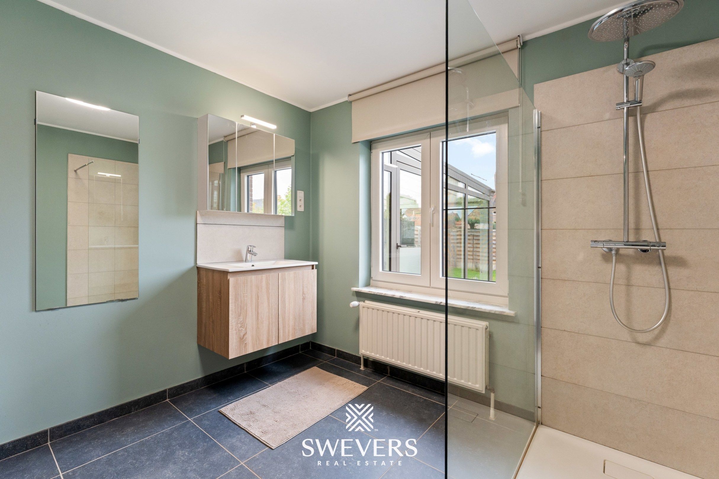 Ruime instapklare woning (248 m²) met hoogwaardige afwerking en zonnige tuin foto 21