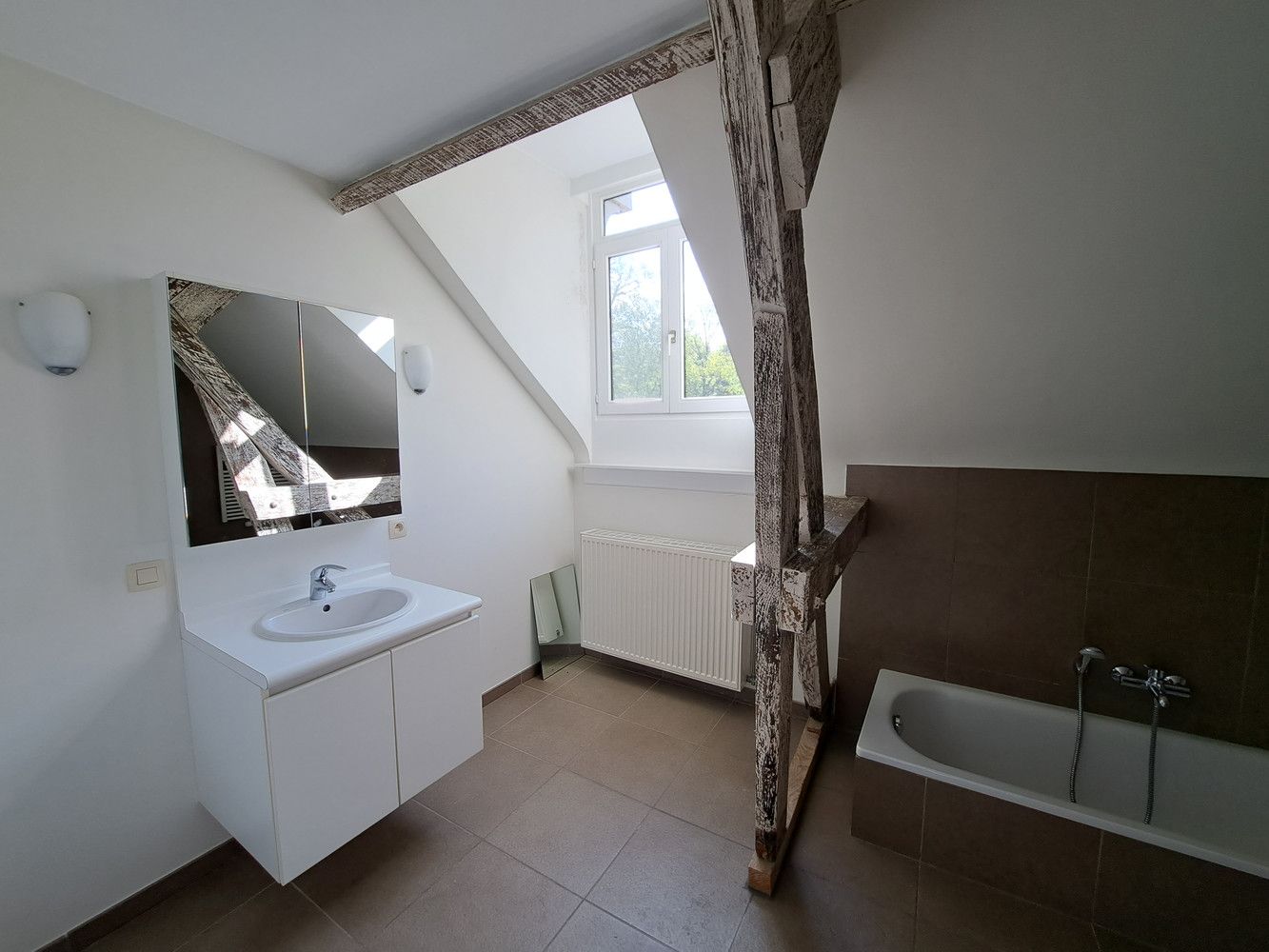 Grote woning in privédomein foto 19