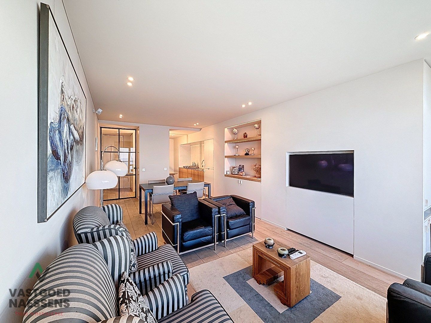 GEMEUBELD 2 SLPK APP MET ZEEZICHT EN 2 TERRASSEN foto {{pictureIndex}}