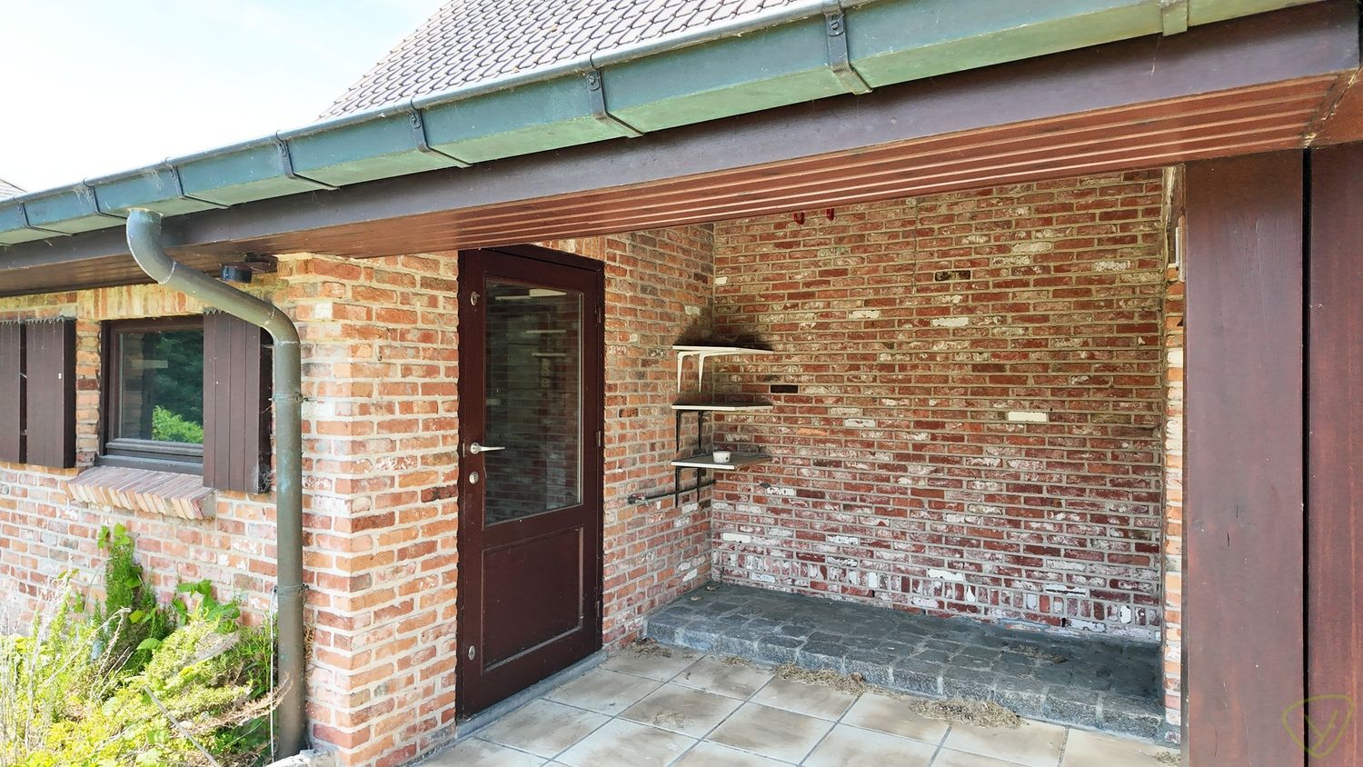 Villa op zonnig en ruim perceel met investeringspotentieel foto 24