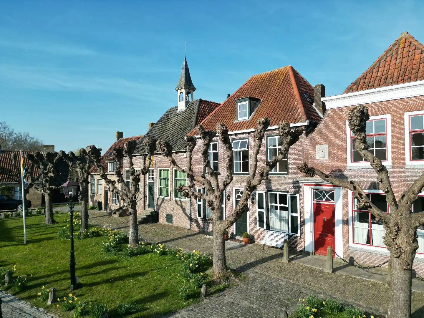 Monumentale en sfeervolle woning foto 3