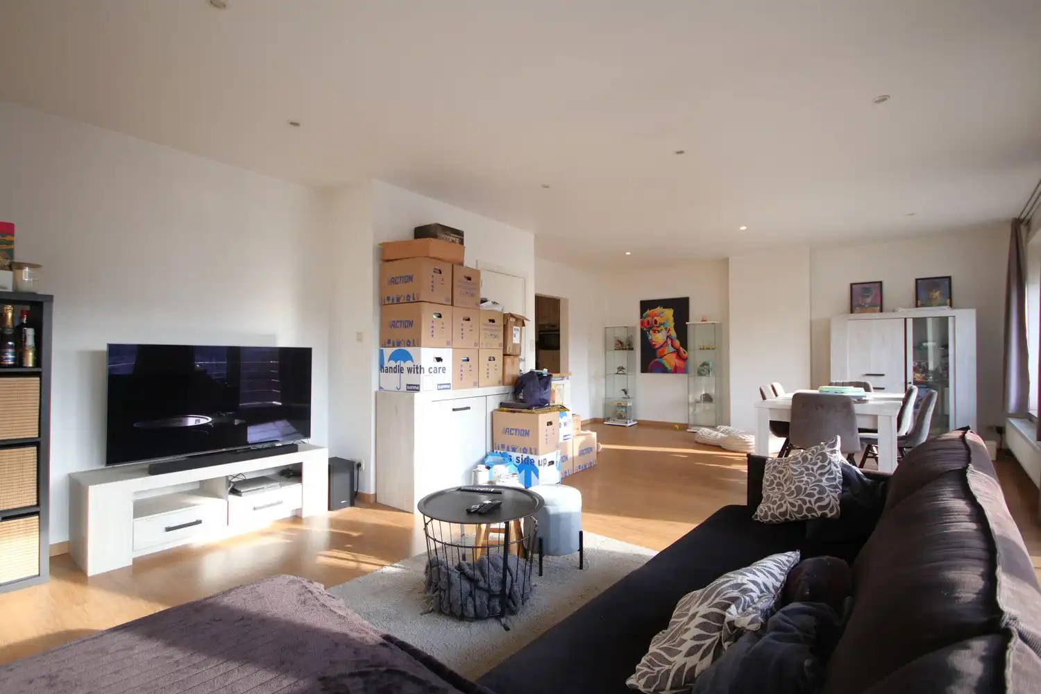 Modern en lichtrijk appartement met 2 slaapkamers en terras foto 11