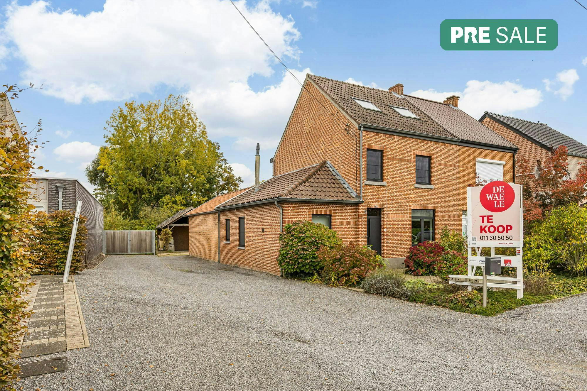 Volledig gerenoveerde gezinswoning op 12 Are te Alken  foto {{pictureIndex}}