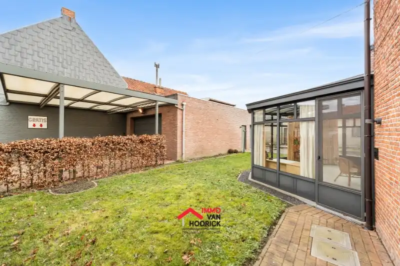 Instapklare woning met 3 slaapkamers, garage 72m² en carport 39m² !! foto 24